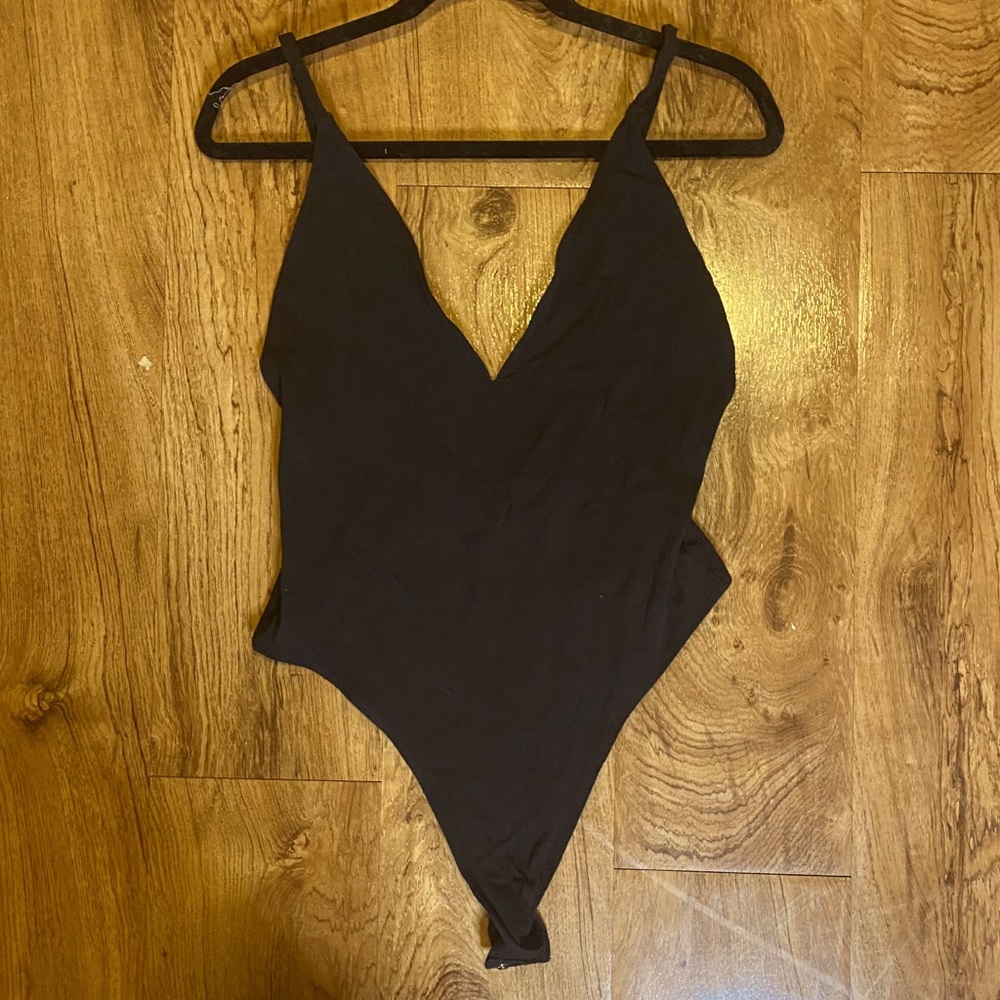NWOT Tobi Black Bodysuit, Large